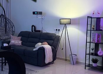 شقة سينمائية بدخول ذاتي