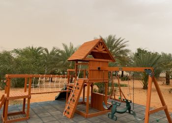استراحة بصالة جلوس ومسبح 