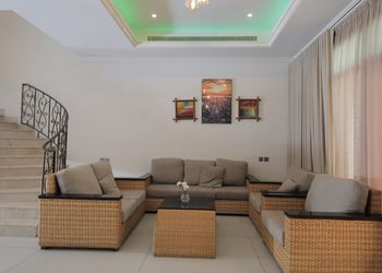 فيلا بتصميم راقي وصاله جلوس
