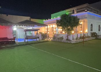 استراحة بجلسة خارجية و مجالس