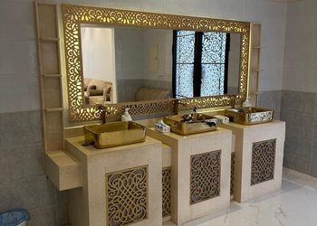 شاليه بجلسة خارجية ومسبح