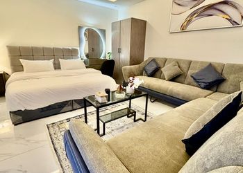استديو بدخول ذاتي وسرير مريح 