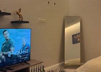 استديو بسرير ماستر وجلسة جانبية