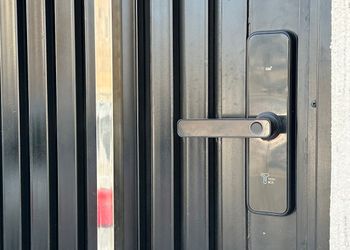 استديو بسرير فردي ودخول ذاتي