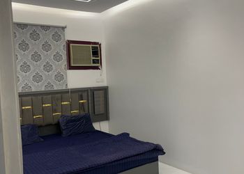 شاليه بألعاب مائية ومسطح اخضر