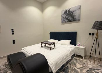 استديو بسرير ماستر