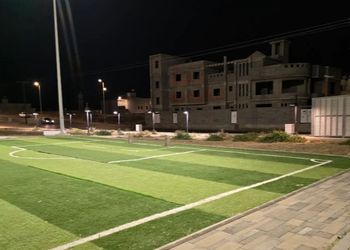 استديو بأثاث مريح وبسيط 