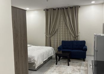 غرفة بأجواء دافئة ومريحة 