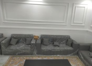 شقة بصاله وثلاث غرف نوم 