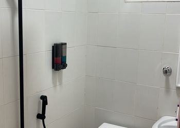 استديو بسرير ماستر وجلسة جانبية 