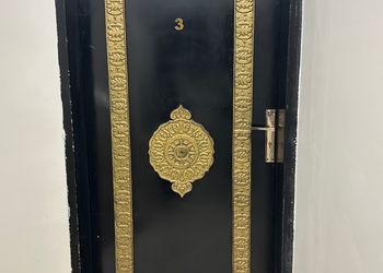 شقة بغرفة نوم مع غرفة معيشه 