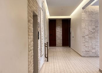 استديو بسرير ماستر وجلسة جانبية