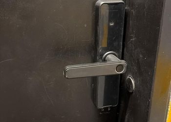 استديو بسرير ماستر ودخول ذاتي