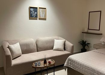 استديو هادئ بسرير ماستر 