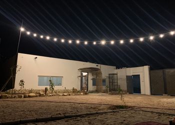 مزرعة بمجالس واسعة وأجواء ممتعة