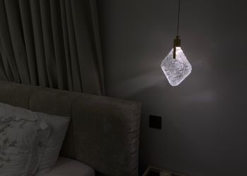 استديو بأثاث مريح وبسيط 