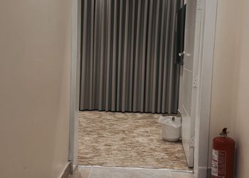 استديو بسرير ماستر 