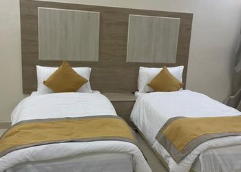 شقة بغرفتين نوم وأثاث مريح