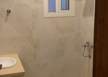 شقة بصالة وغرف نوم