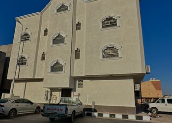 استديو بسرير ماستر وجلسة جانبية 