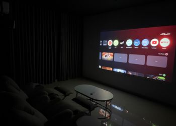 شقة بصالة وسينما دخول ذاتي 
