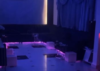 شالية انيق بمجالس وجلسة خارجية 