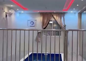 شاليه ببغرفة نوم ومسبح داخلي