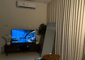 استديو بسرير ماستر