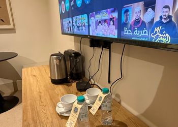 استديو بسرير ماستر وجلسة جانبية