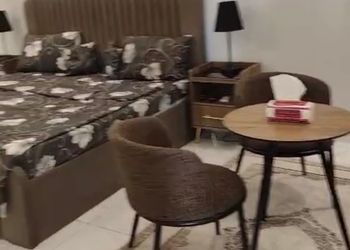 استديو بسرير ماستر 