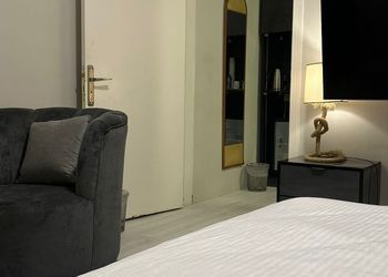 استديو بسرير ماستر وجاكوزي 
