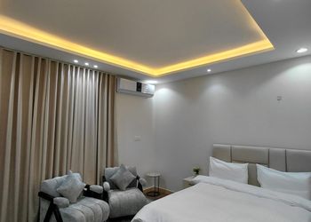 استديو بسرير ماستر ودخول ذاتي