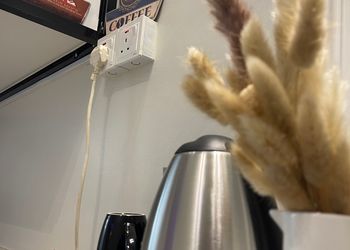 استديو هادئ بدخول ذاتي 
