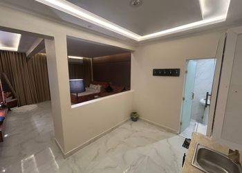 استديو بسرير ماستر وجلسة جانبية