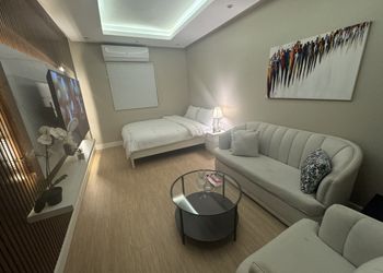 استديو بتصميم عصري و بدخول ذاتي