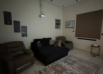شقة بتصميم مميز وغرفه سينما خاصه