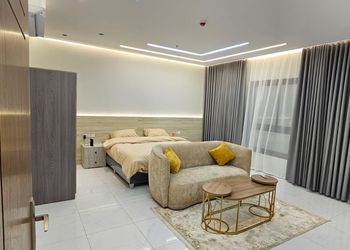 استديو راقي بدخول ذاتي 