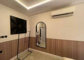 شقة بغرفتين نوم وصالة 