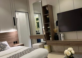 استديو بدخول ذاتي وتصميم هادئ 