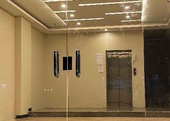 استديو بسرير ماستر وجلسة 