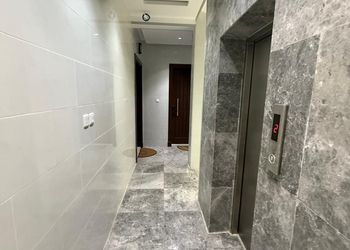 شقة بغرفة معيشة وغرفة نوم 