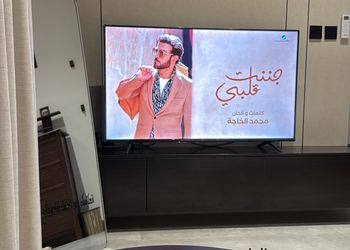 استديو بسرير ماستر وجلسة جانبية