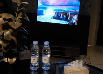 شقة بصالة وغرفة نوم دخول ذاتي 