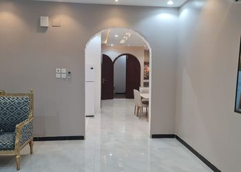 شاليه بجلسة خارجية وألعاب أطفال