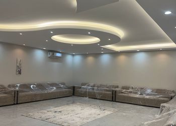 شاليه بمسطح اخضر ومسبح