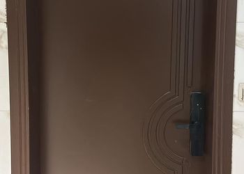 شقة بغرفة معيشة وغرفة نوم 