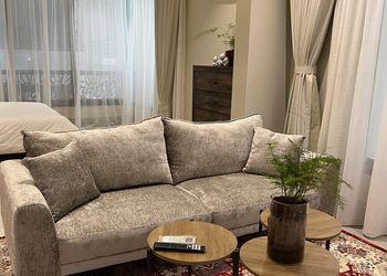 استديو استديو بسرير ماستر 