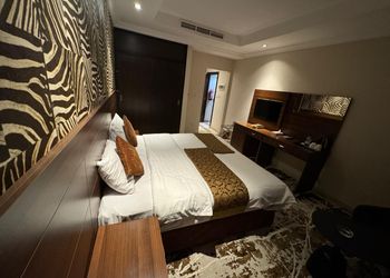 استديو بسرير ماستر وأثاث مريح 