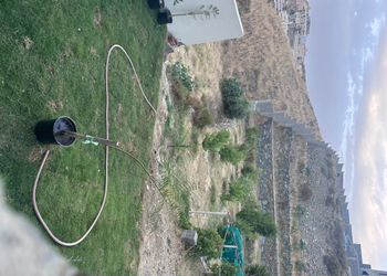 شقة بغرفة معيشة وغرفة نوم 