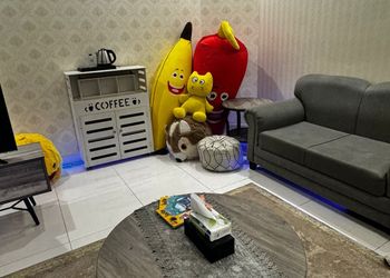 استديو هادئ بدخول ذاتي 